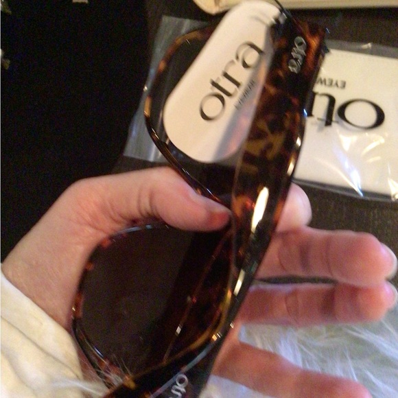 New! *sale READ Rare OtraMalo sunglasses - Picture 2 of 9